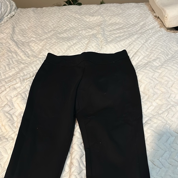 NWOT SIZE BLACK JEGGINGS - Picture 2 of 5